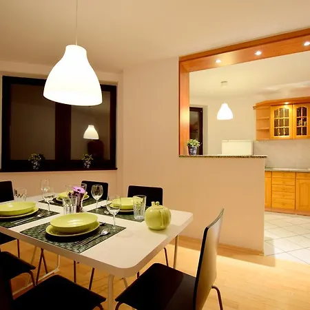 Sw. Antoniego Str. Apt.