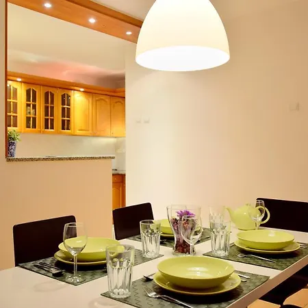 Sw. Antoniego Str. Apt. * Wrocław